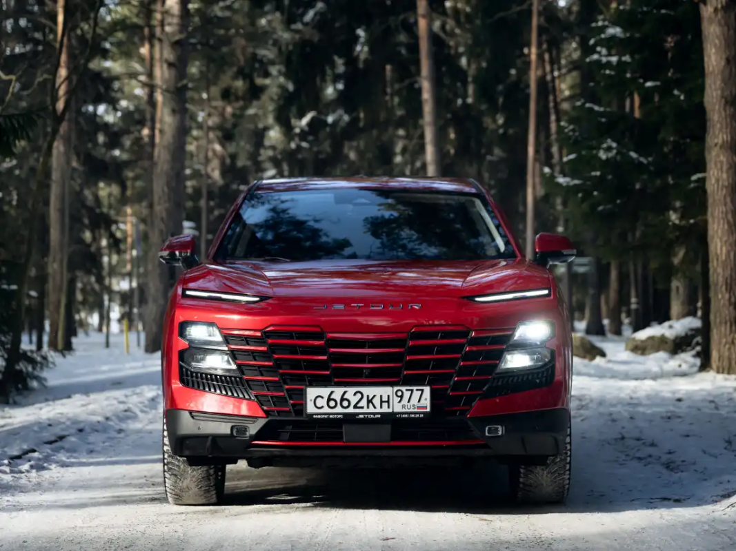 Jetour продлевает сезон выгодных предложений на автомобили